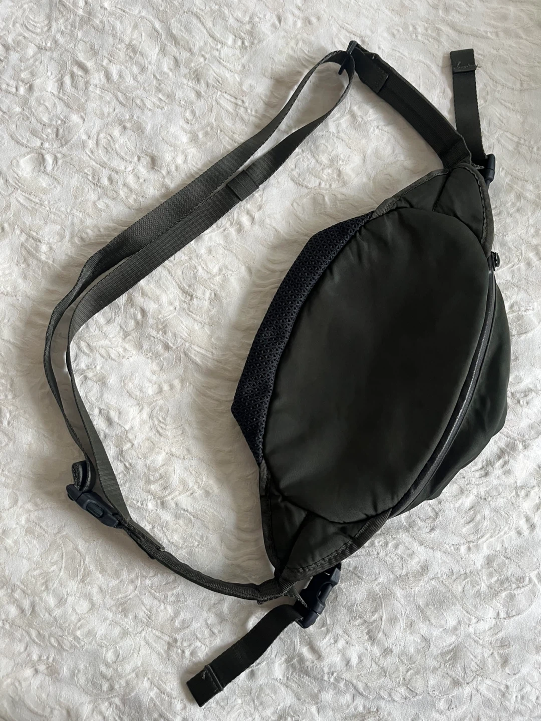 Lululemon Khaki Belt Bag - photo 3