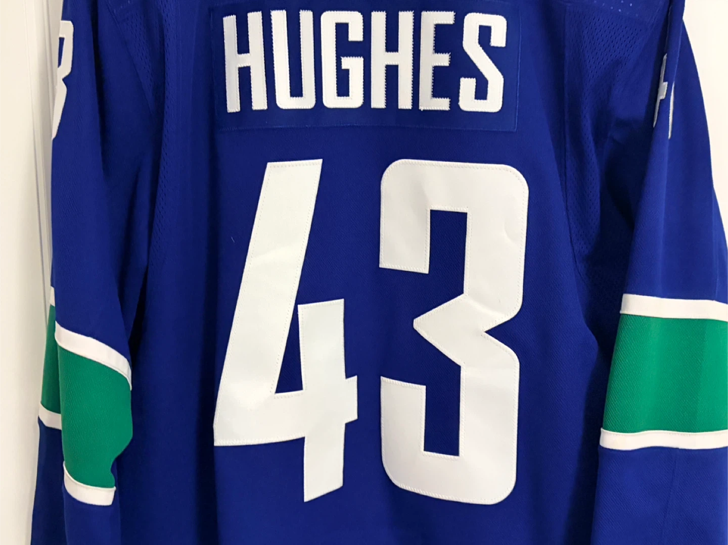 Authentic Adidas Vancouver Canucks Quinn Hughes Jersey 54 XL - photo 2