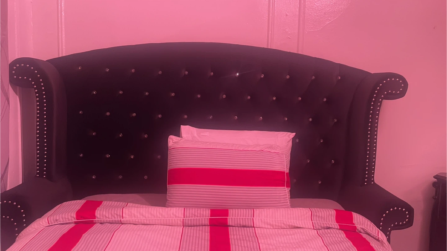 Upholstered Wingback Headboard Bed Frame - photo 3