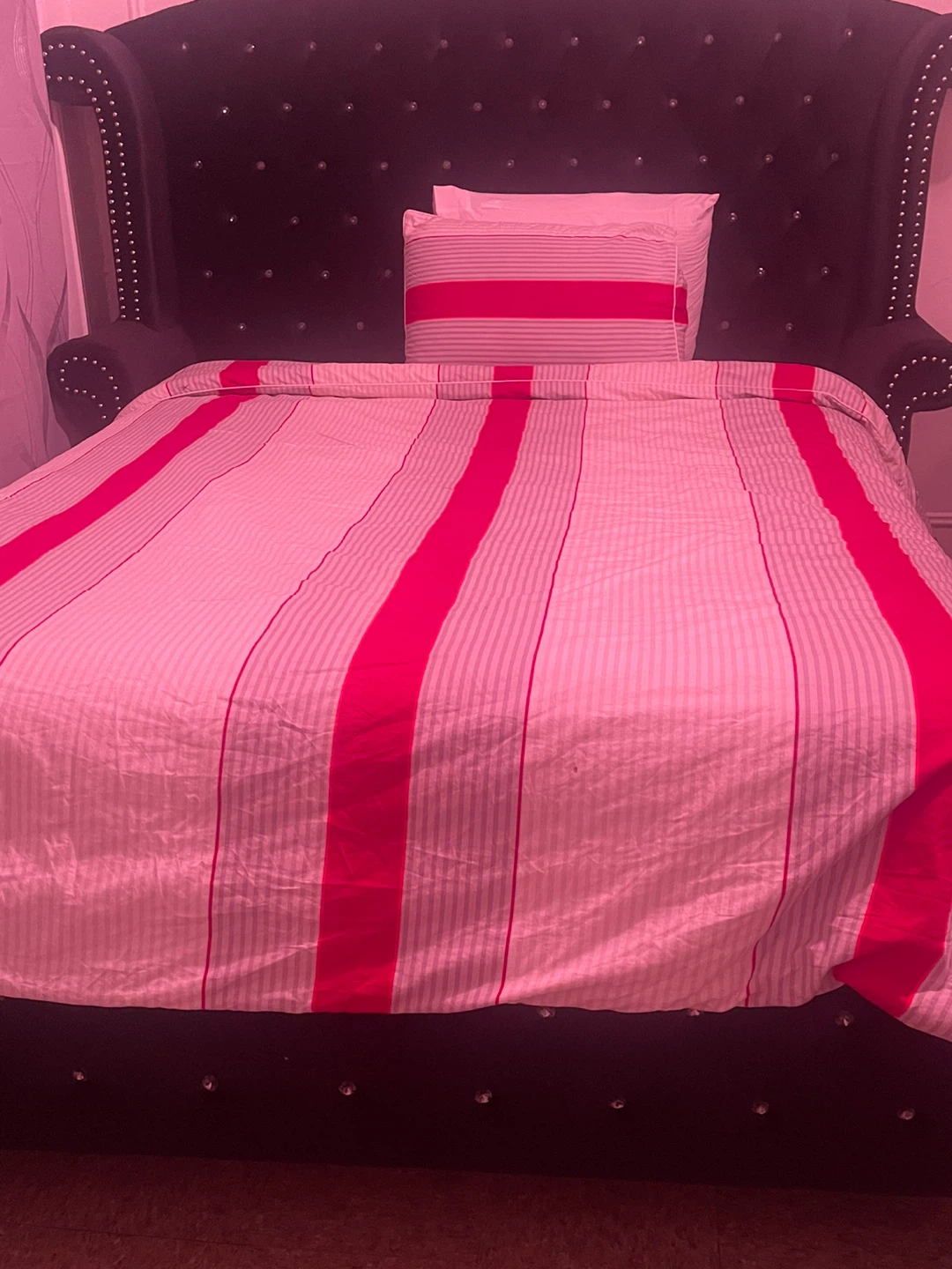 Upholstered Wingback Headboard Bed Frame - photo 2