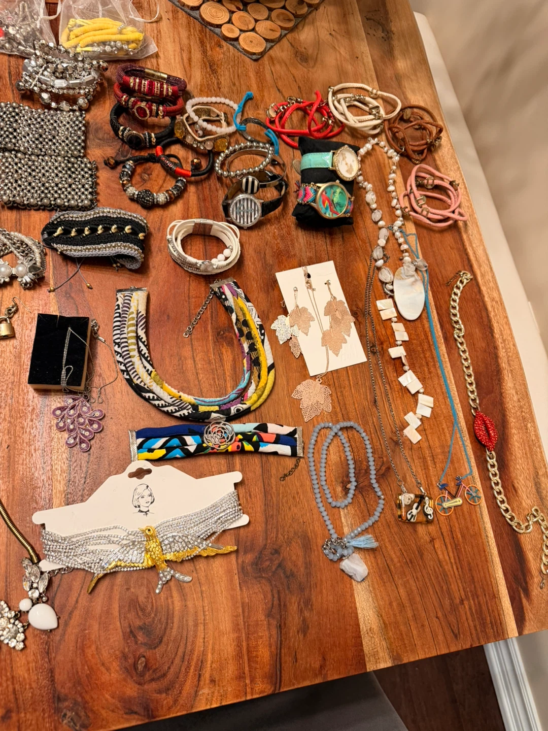 Assorted Jewellery Lot - Earrings, Bracelets, Necklaces🏆