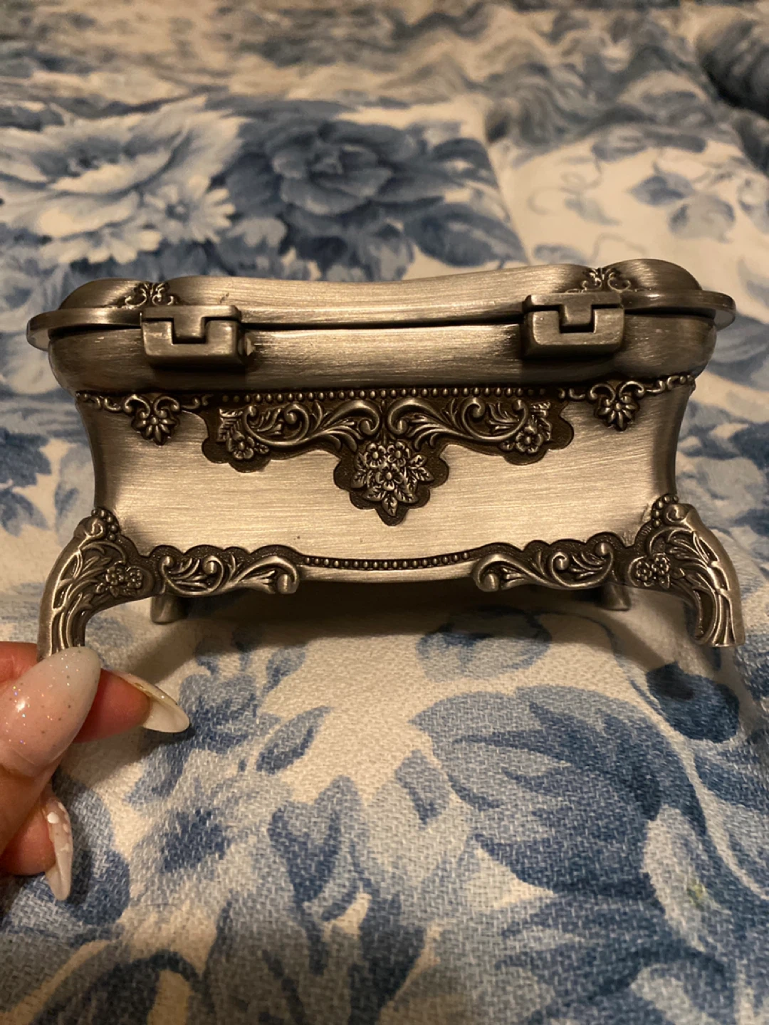 Vintage Style Silver Trinket Box - photo 3