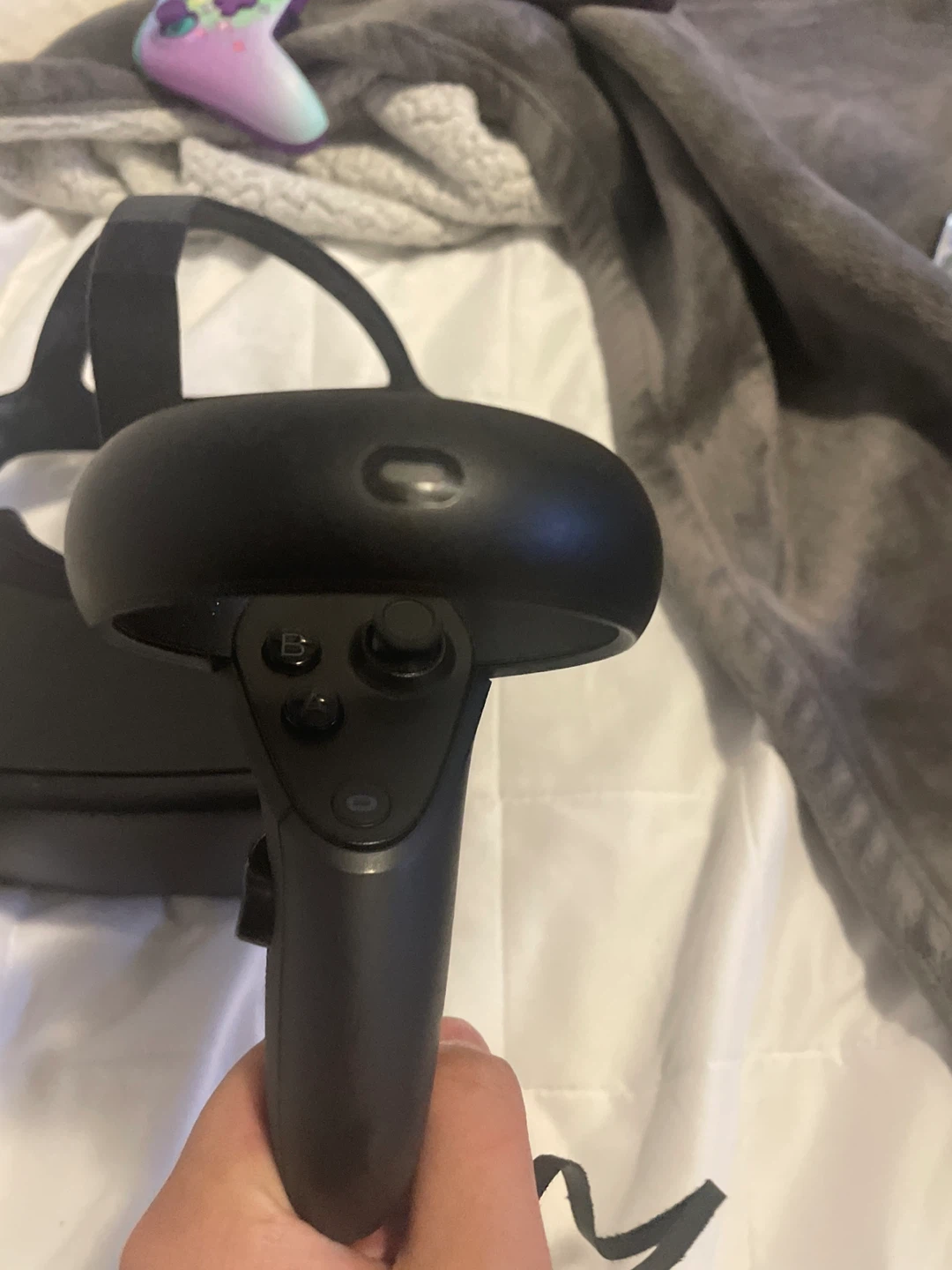 Oculus Quest 2 VR Headset - photo 2
