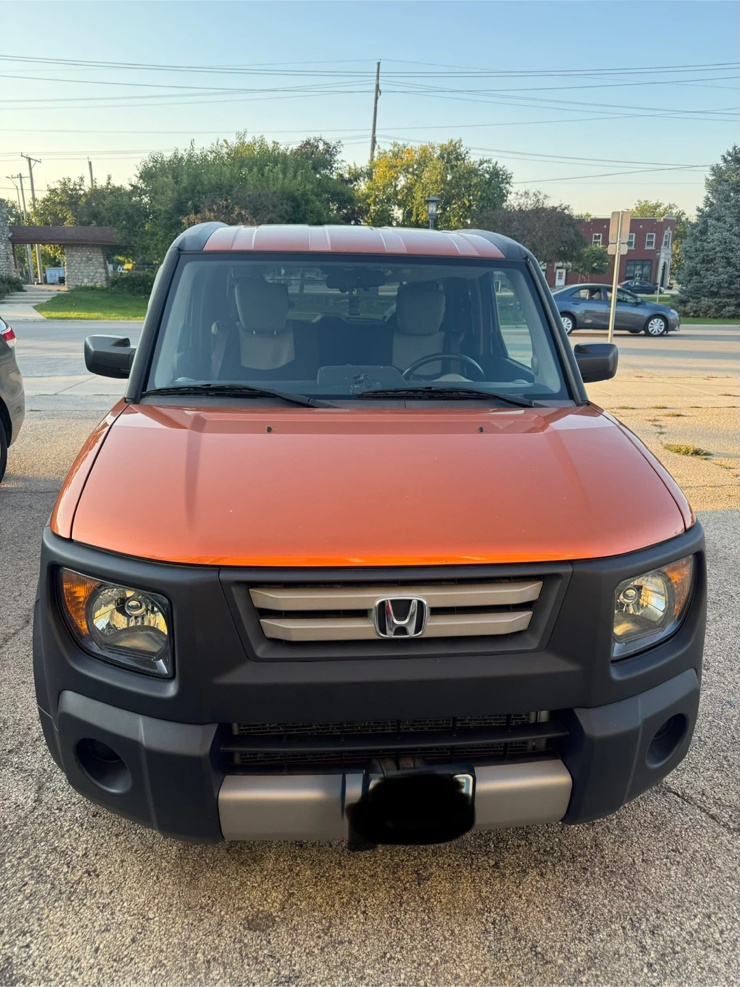 Honda Element SUV - Orange