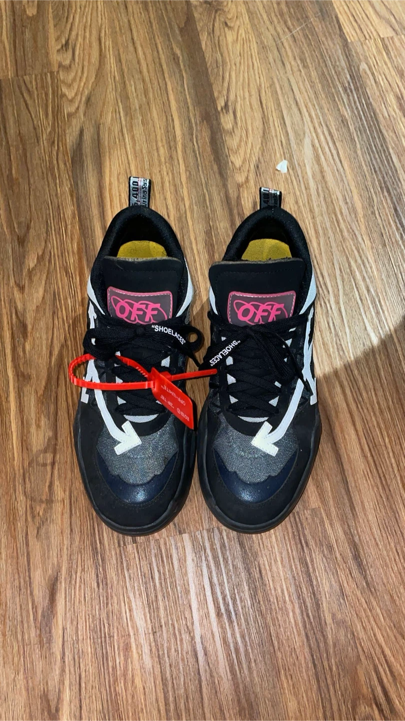 Off-White ODSY-1000