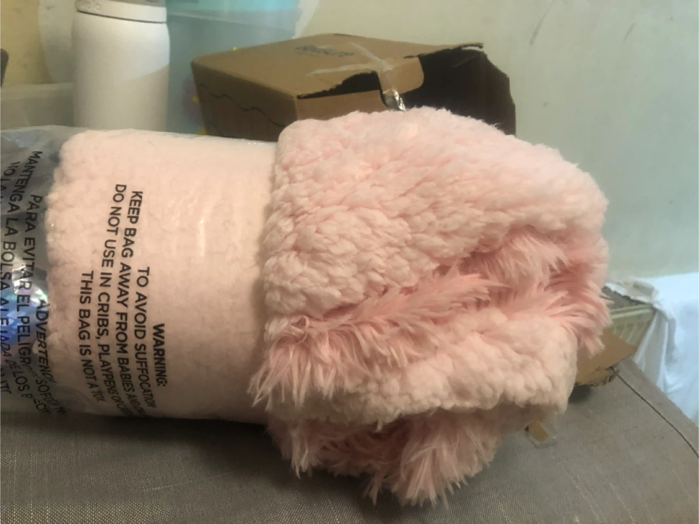 NEW-Bedsure Get Cozy Faux Fur Blanket - 50x60 in - photo 2
