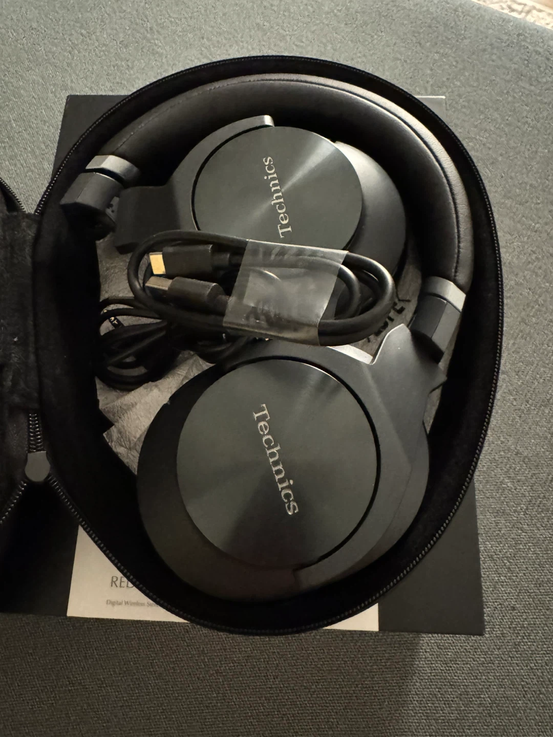 Technics A800 Noise Cancelling Wireless Headphones - Black - photo 2