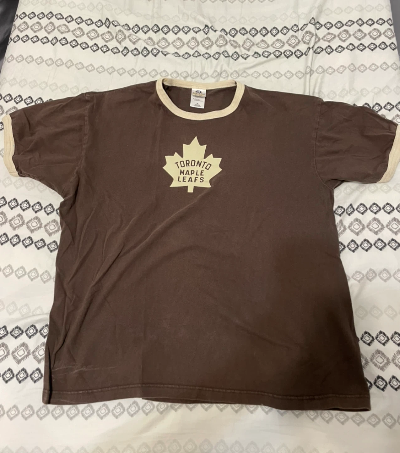 VINTAGE TORONTO MAPLE LEAFS SHIRT IN BROWN (BULLETIN)
