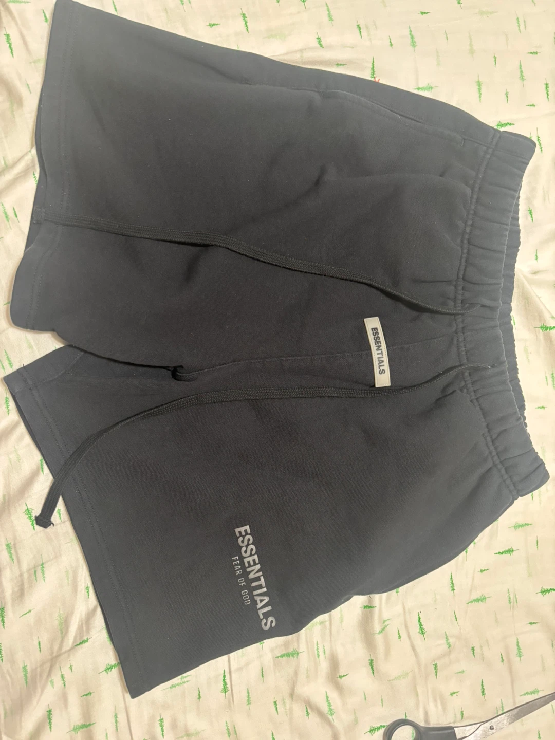 Essentials Fear of God Sweat Shorts - Size S - photo 3