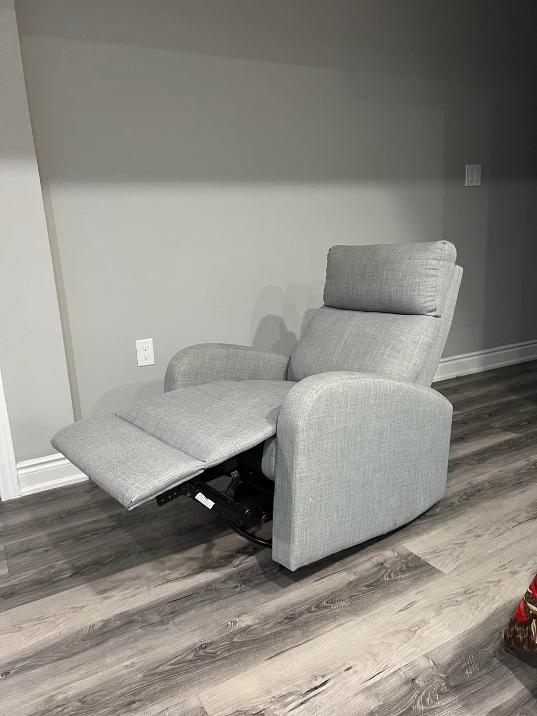 Swivel Rocking Recliner Chair – Modern Comfort - photo 4