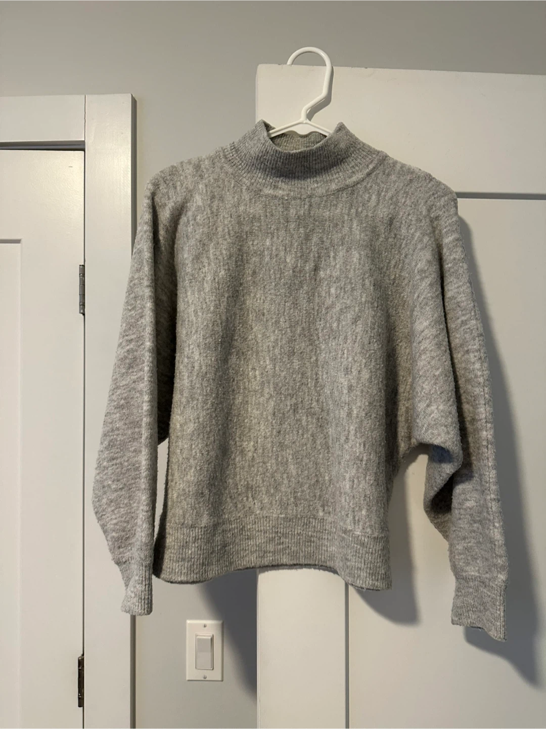 H&M Gray Sweater - Size S