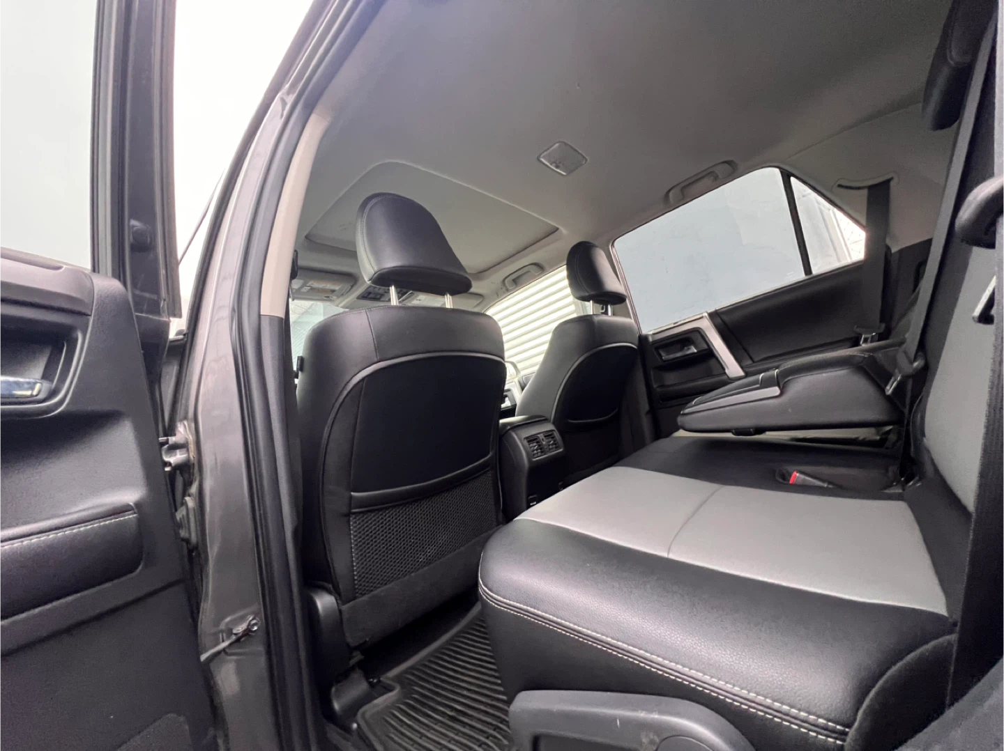 Toyota 4Runner SUV - Gray - photo 5