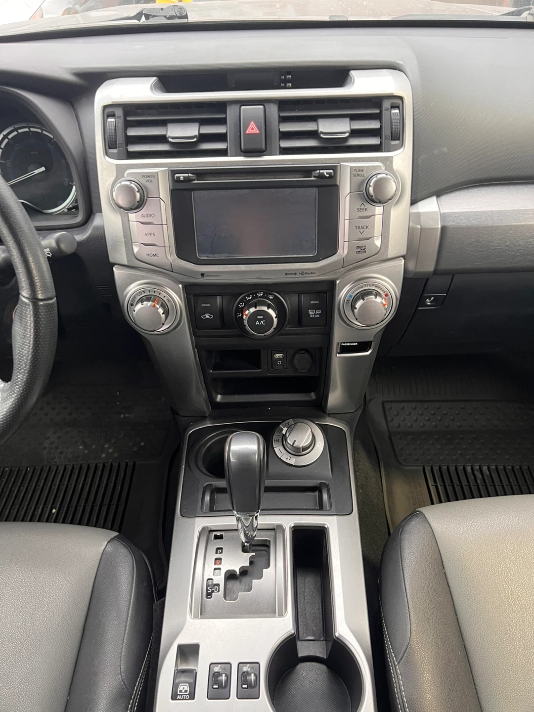 Toyota 4Runner SUV - Gray - photo 3