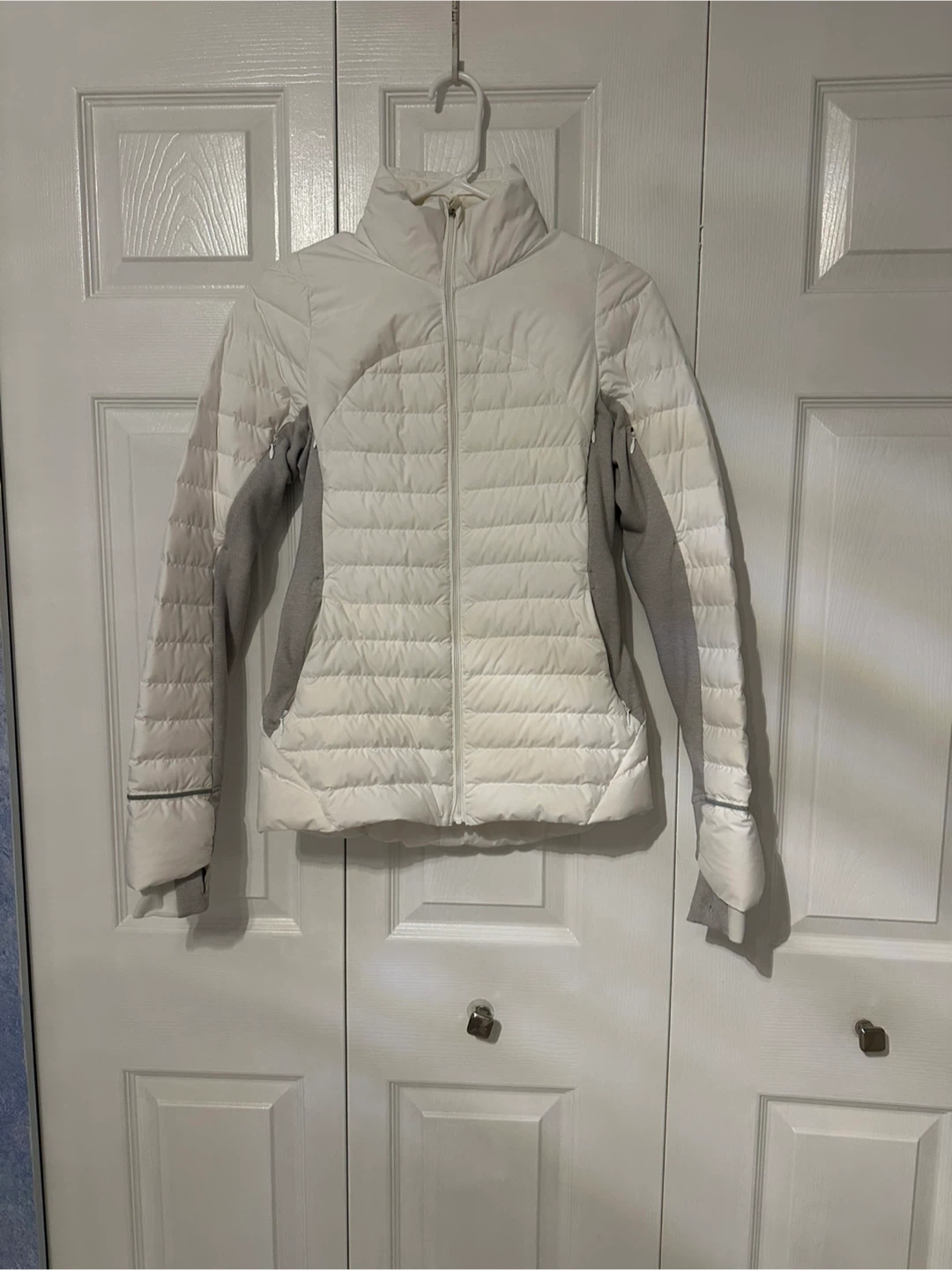 Lululemon Fluff Off Jacket - White/Grey, Size Small - photo 5