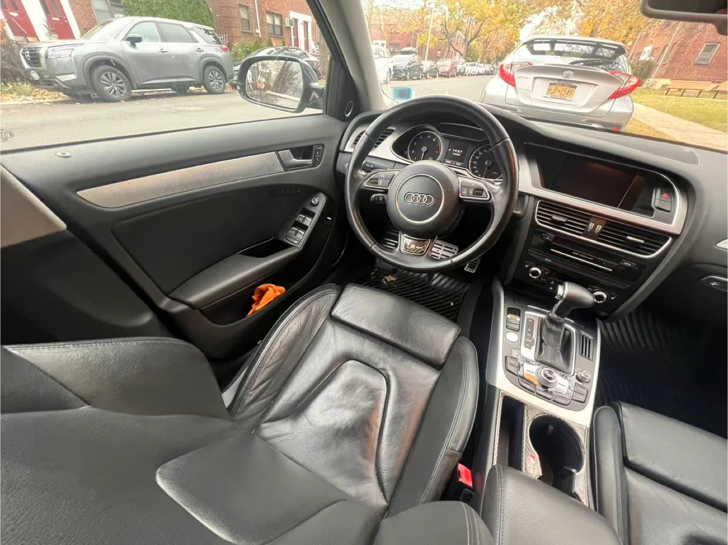 Audi A4 Interior - photo 3