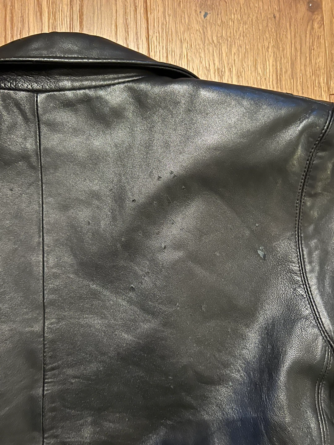 Danier Canada Black Leather Jacket - photo 3