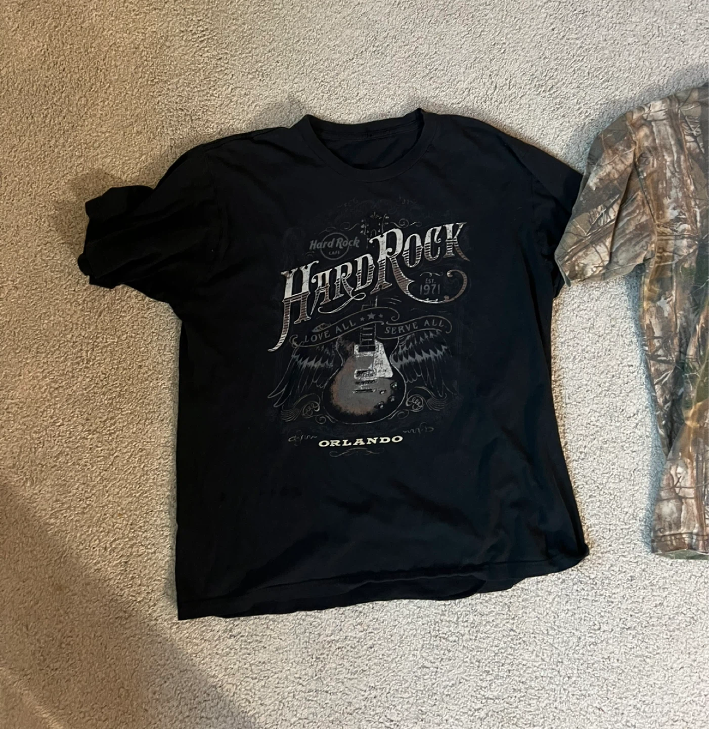 Two T-Shirts: Hard Rock & Camo Real Tree - photo 3