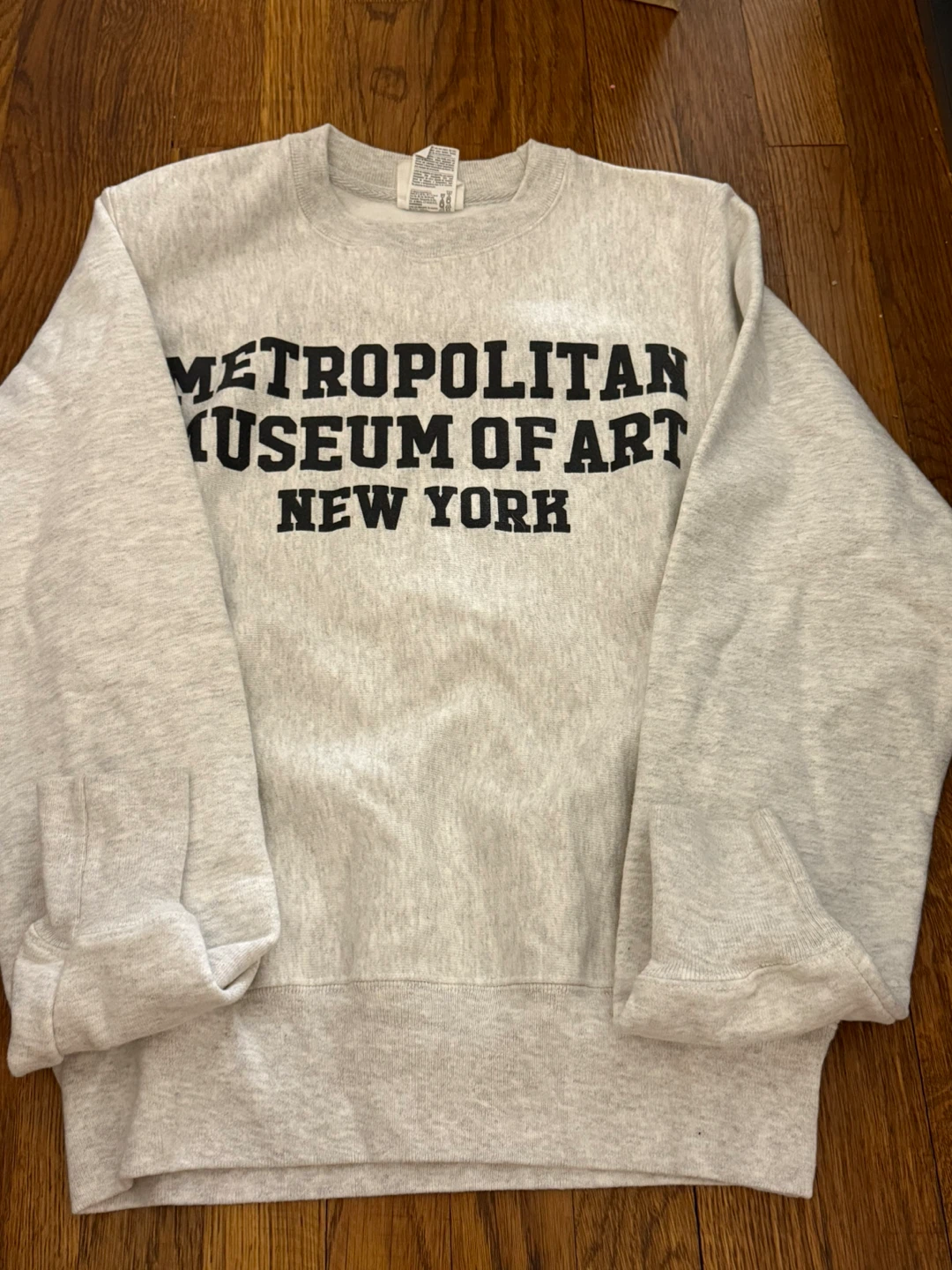Metropolitan museum of art sweater s size - photo 2