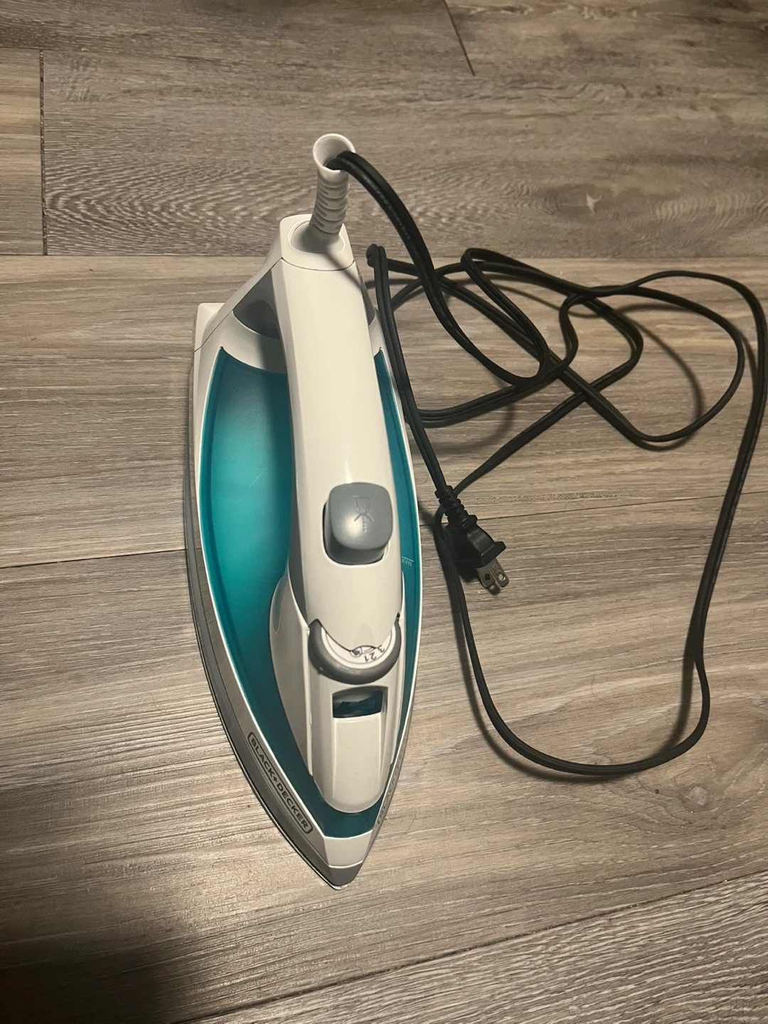 Black+Decker Light 'N Easy Steam Iron