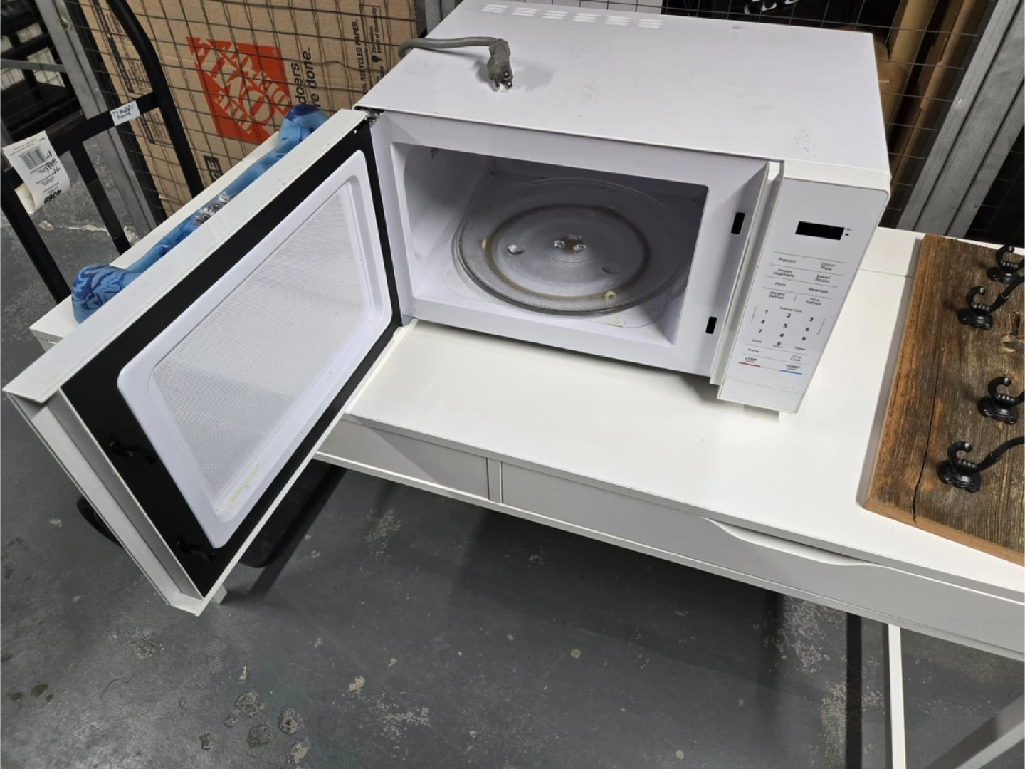 Microwave - photo 2