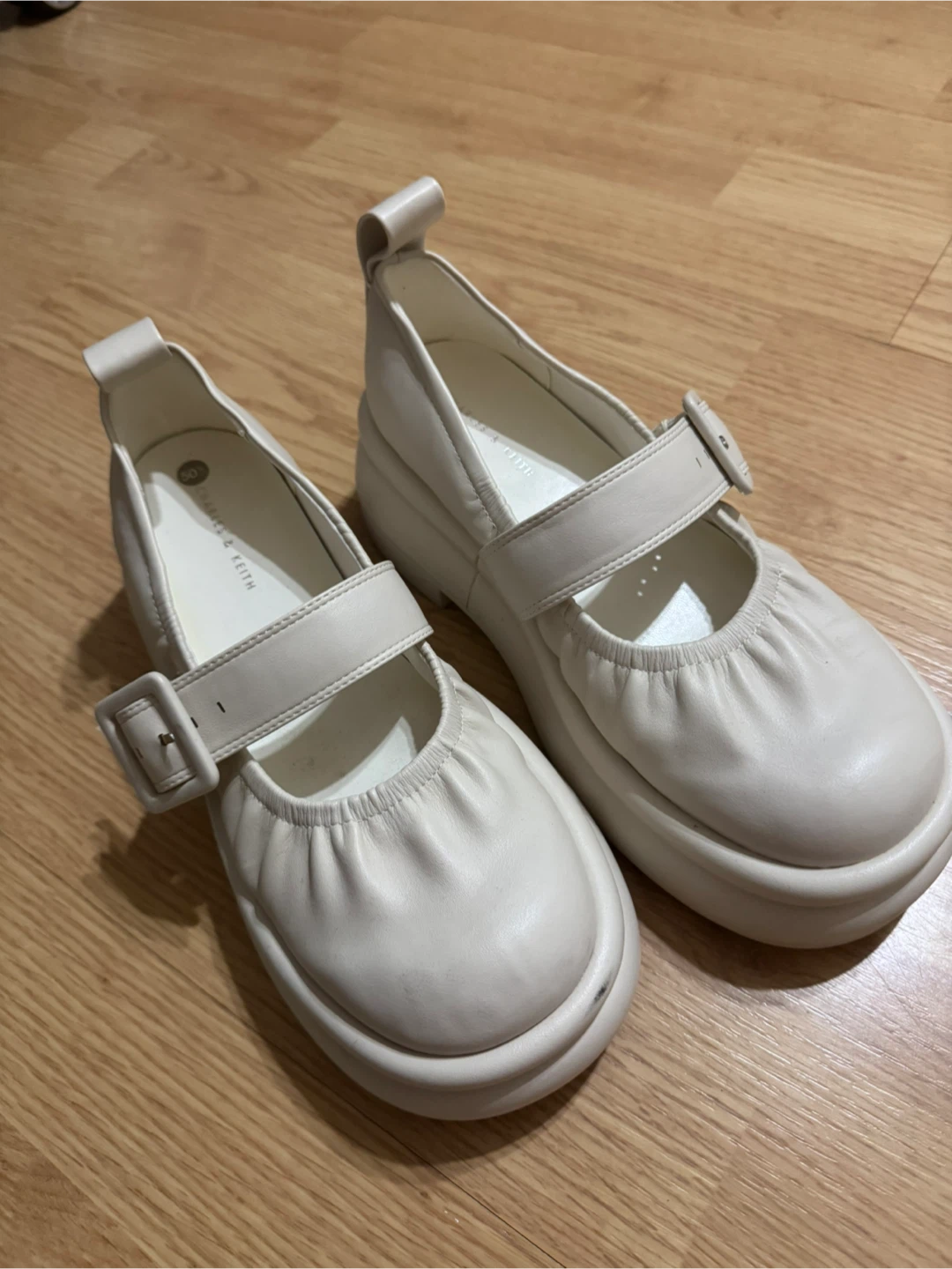 Charles & Keith Mary Janes, Sz 8