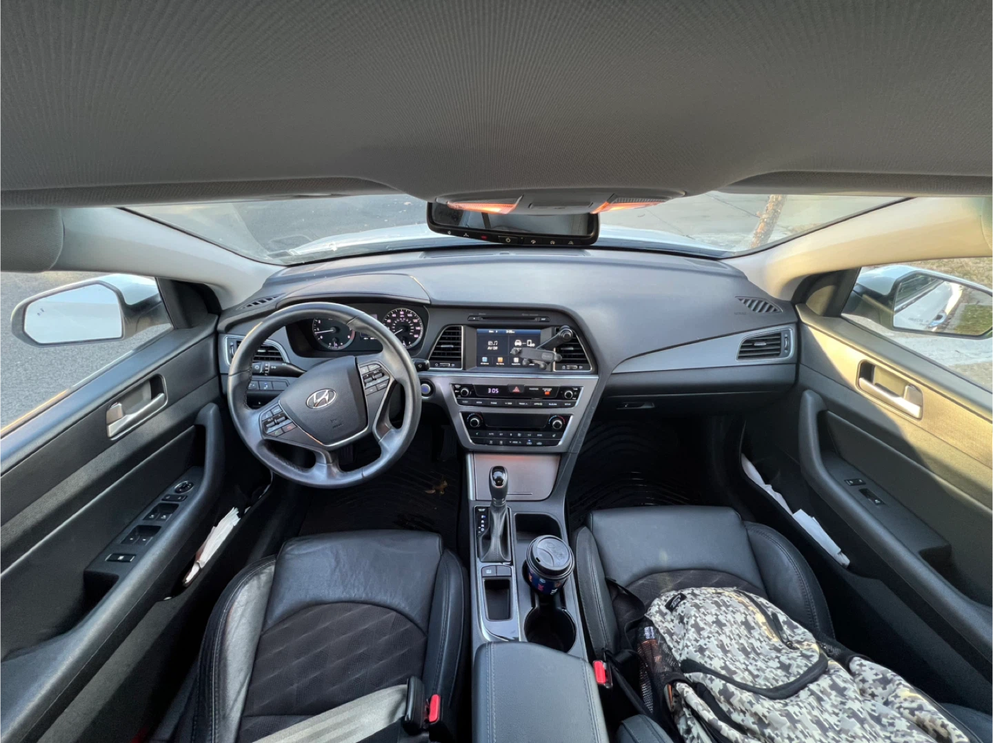 Hyundai Sonata White Sedan - photo 2