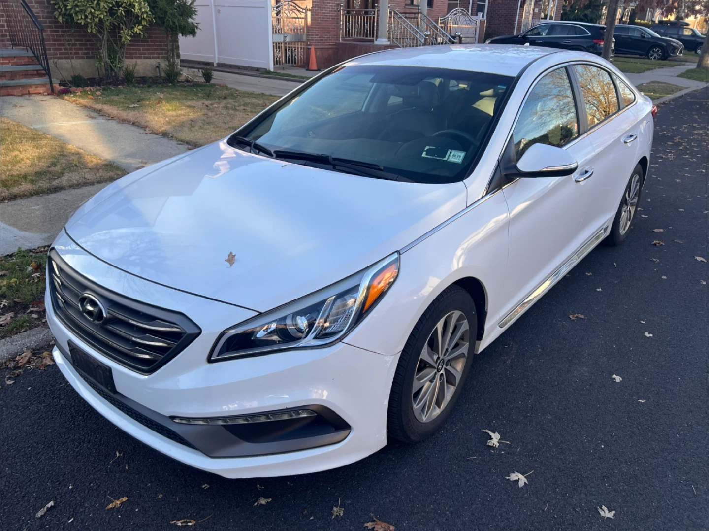 Hyundai Sonata White Sedan
