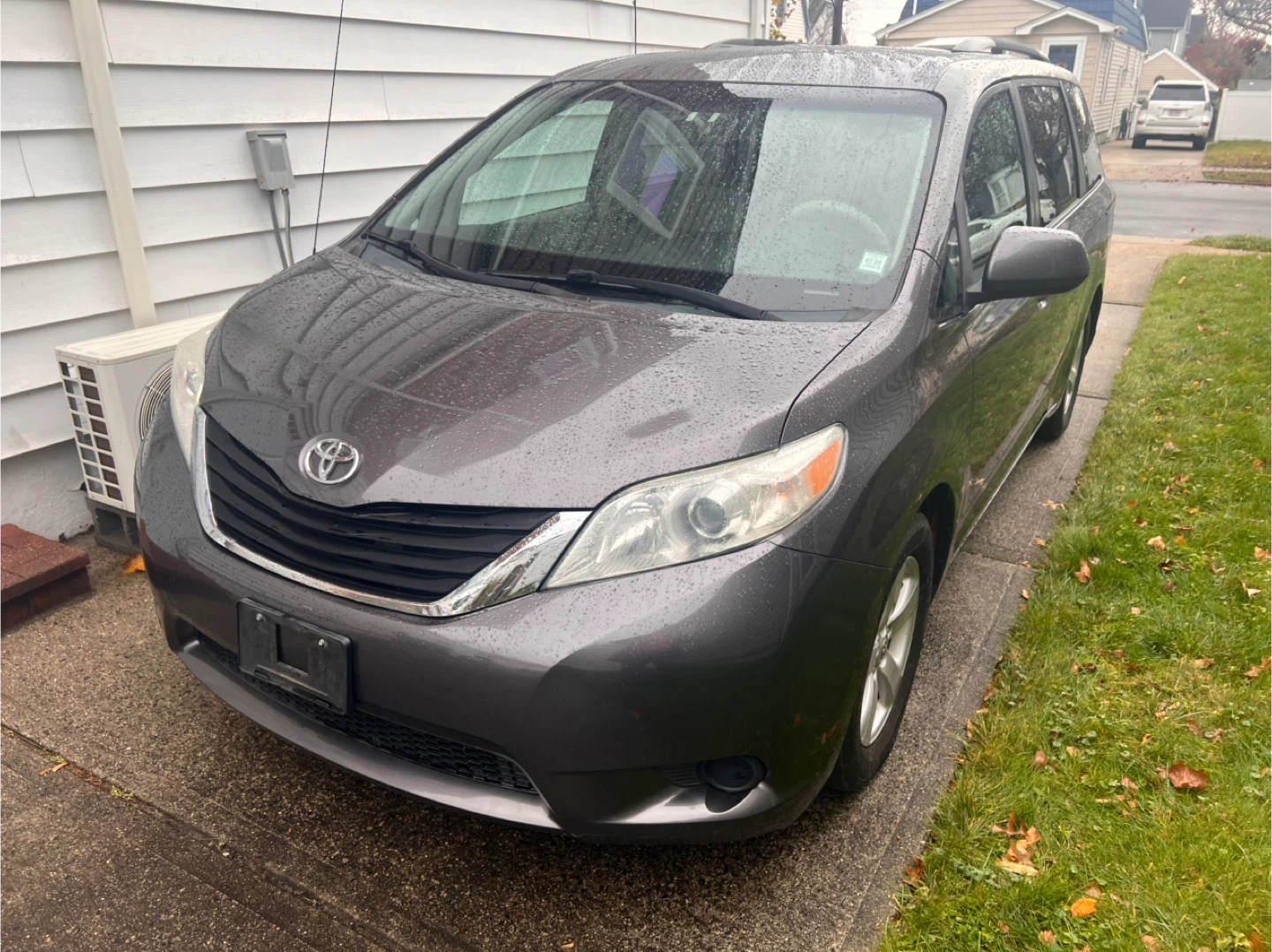 2012 Toyota Sienna LE