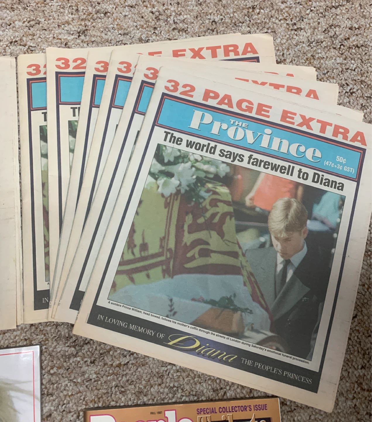 Princess Diana Magazines & Newspaper Collection - photo 5