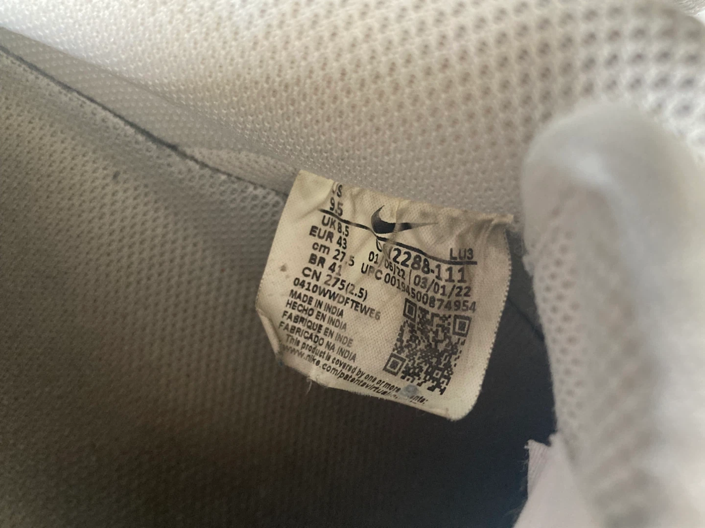 Nike Air Force 1 White, Size 9.5 - photo 4