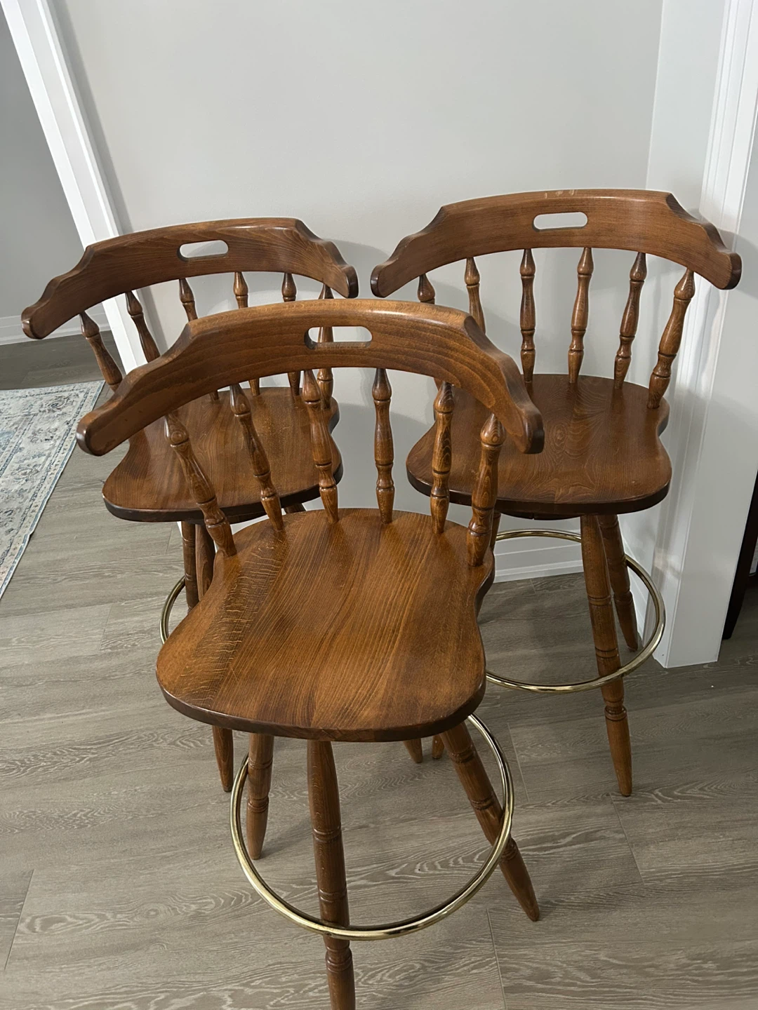 Set of 3 Wooden Swivel Bar Stools - photo 3