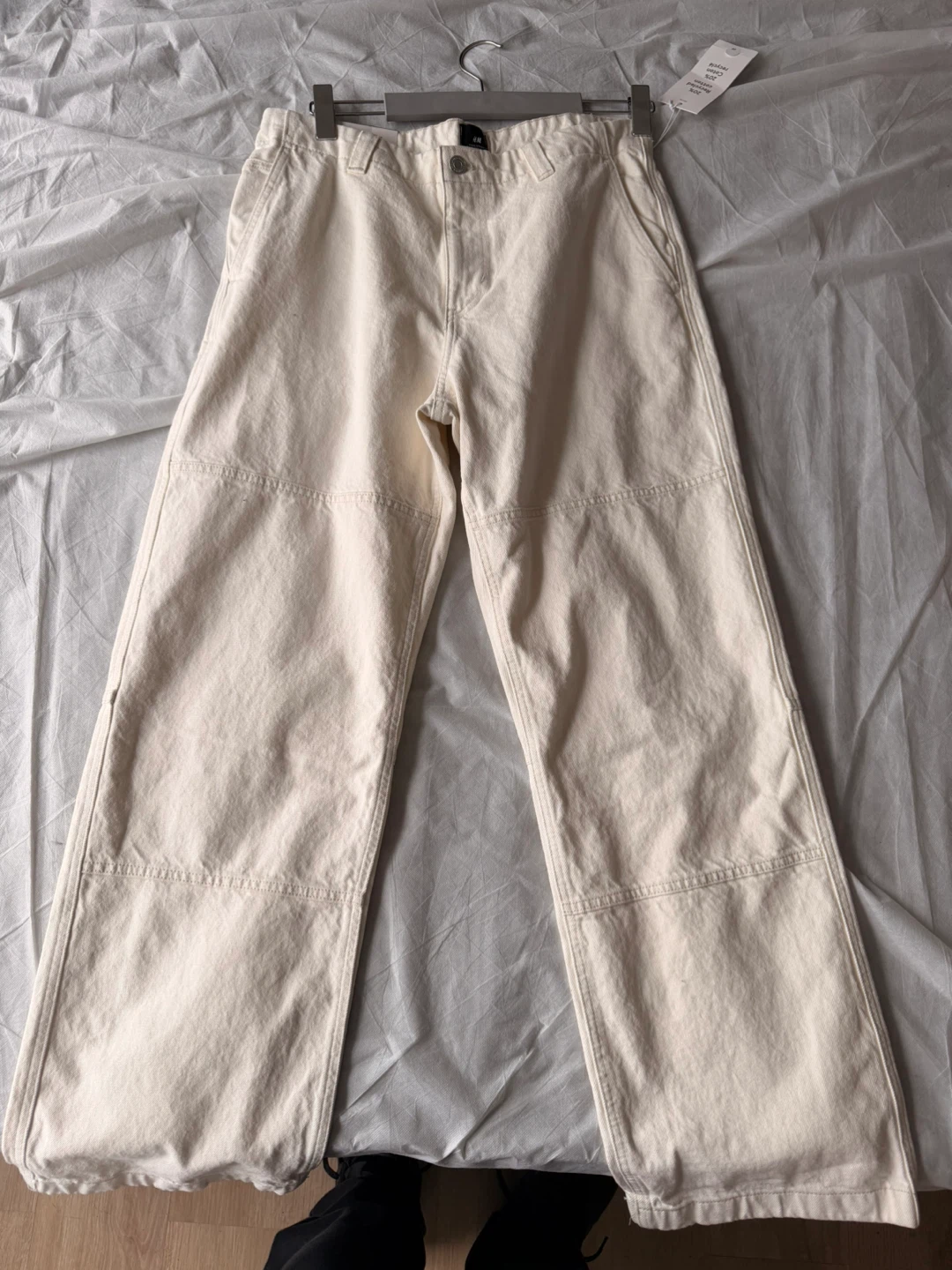 H&M Loose Straight Beige Pants - Size 34/32