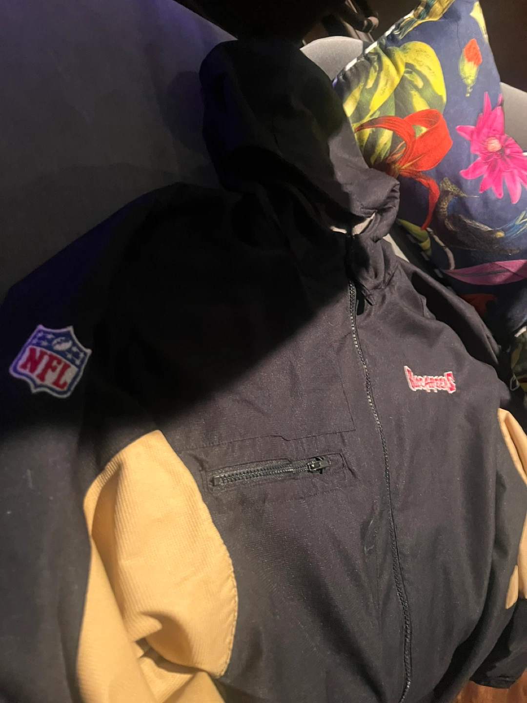 Reebok NFL Tampa Bay Buccaneers Jacket - Size L - photo 3