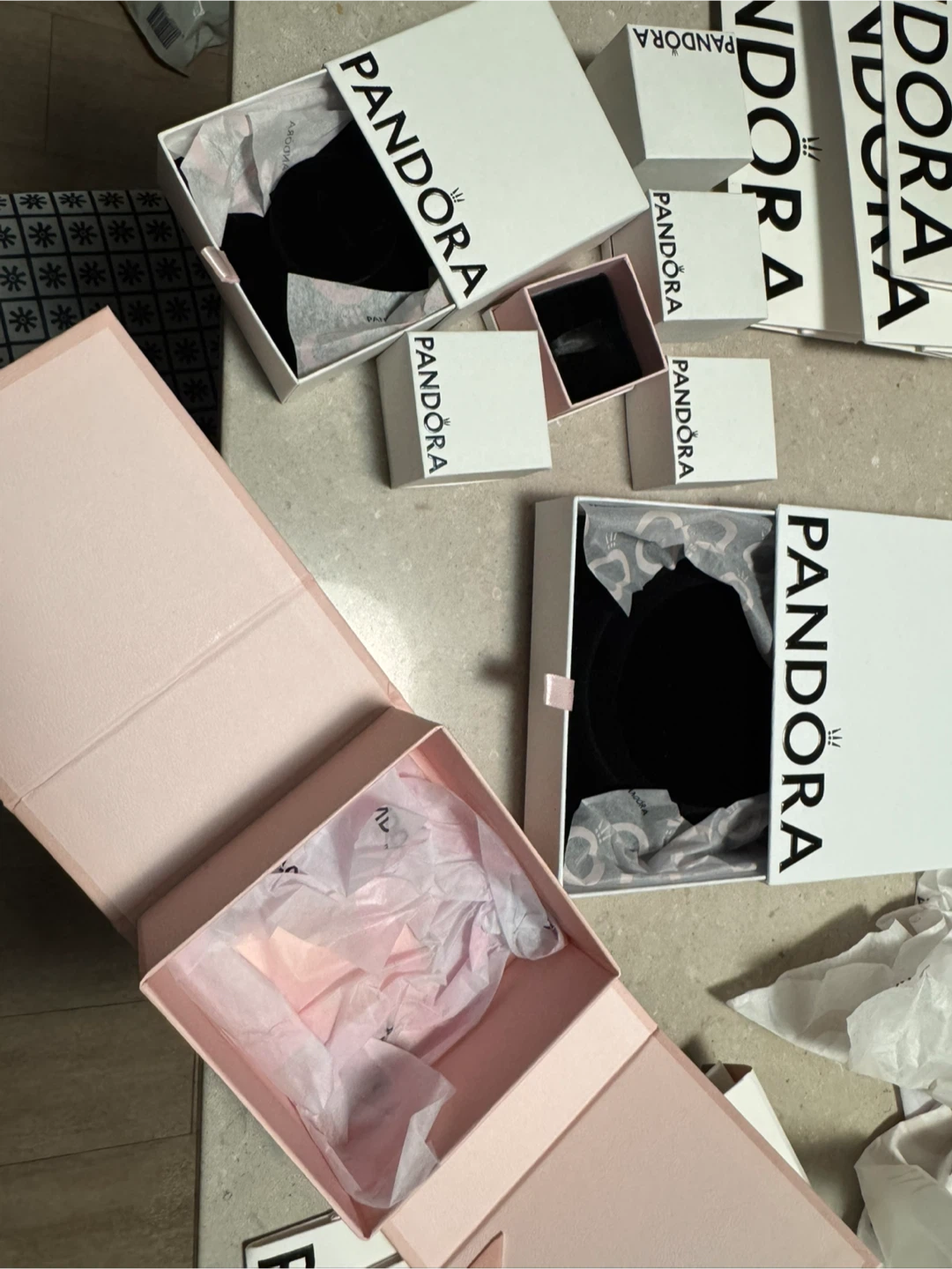 Pandora Jewellery Boxes & Bags - photo 2