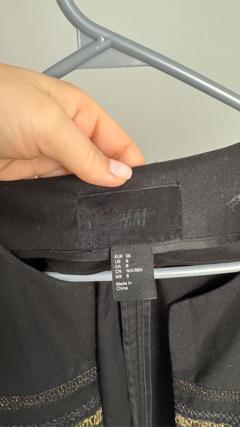 H&M Size 8 Black Embellished Jacket - photo 2