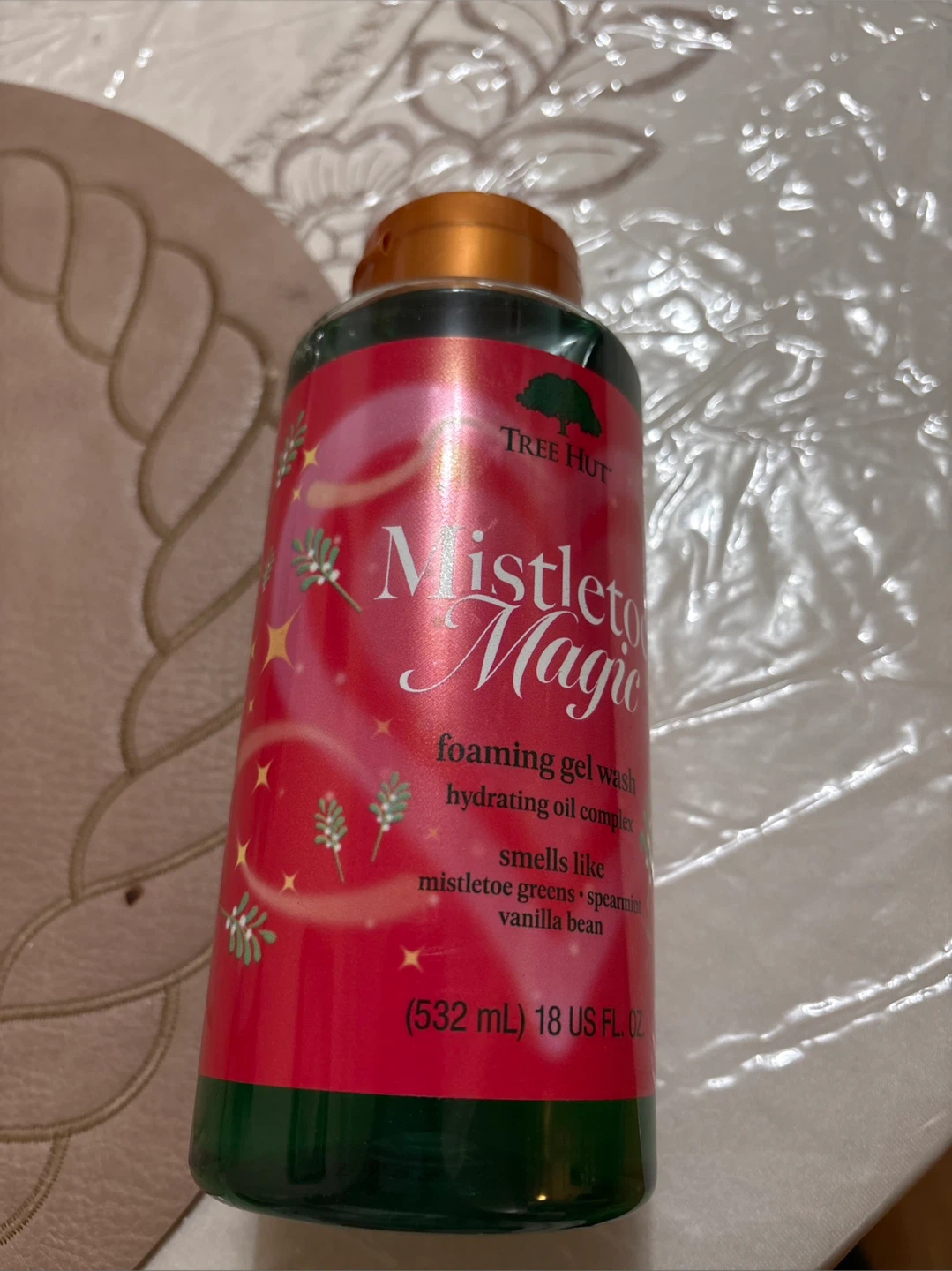 Tree Hut Mistletoe Magic Foaming Gel Wash (18 oz)