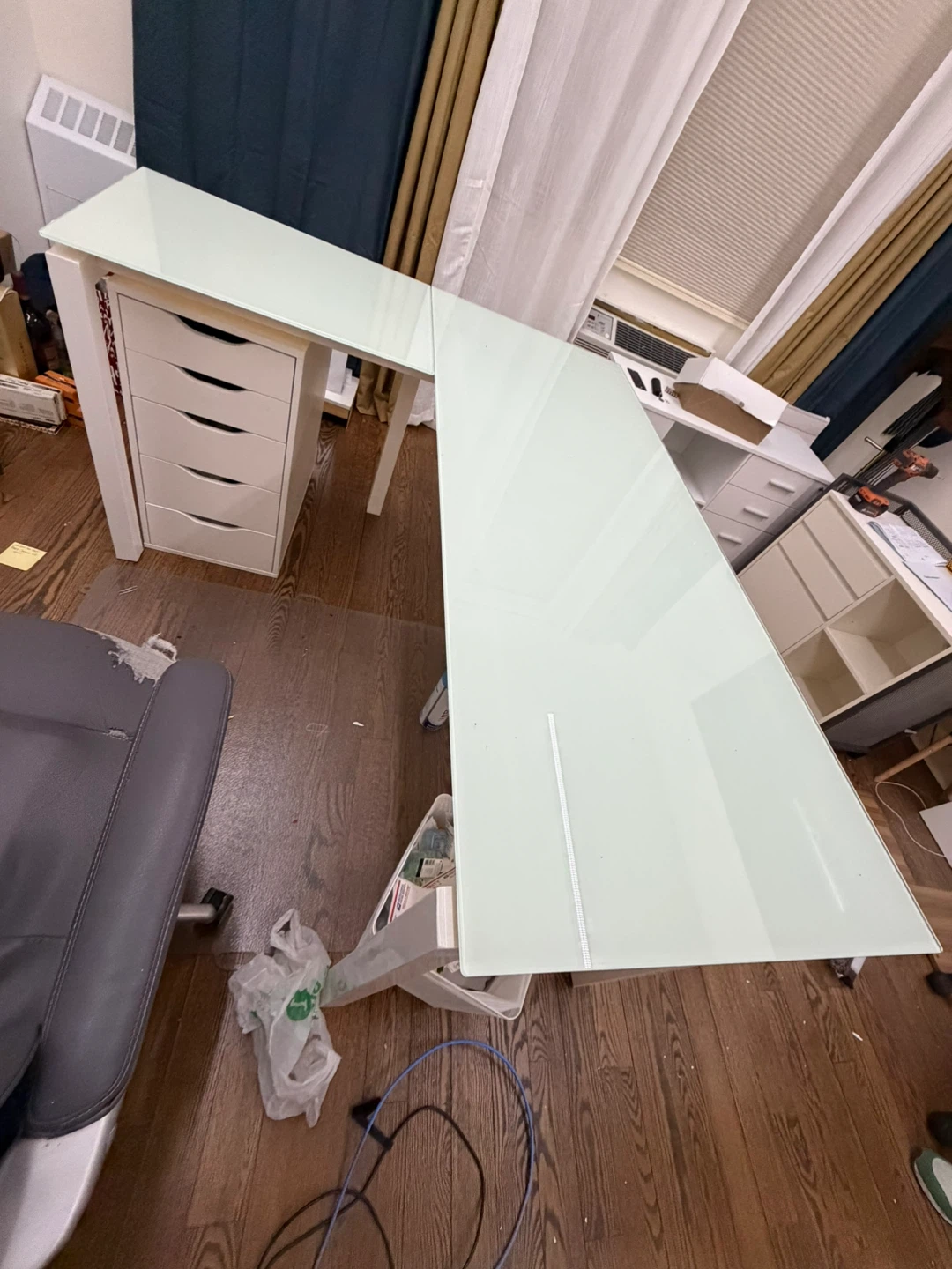Ashley Baraga L-Desk