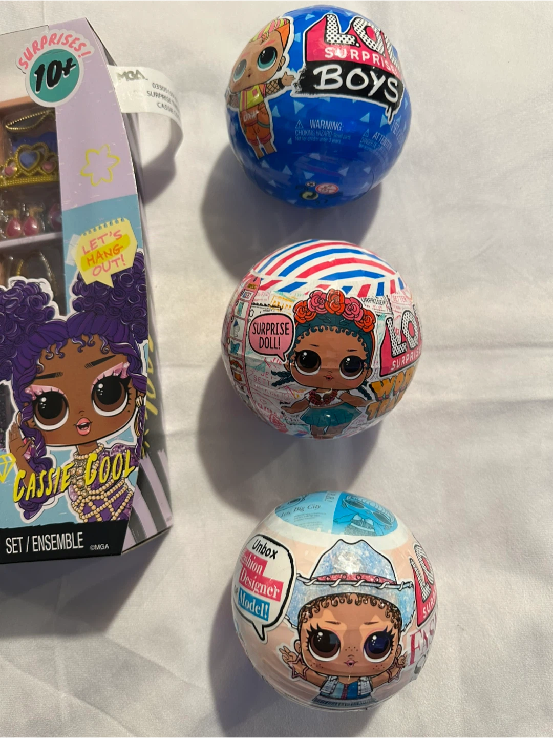 LOL Surprise Tweens Cassie Cool Doll + 3 Balls - photo 3
