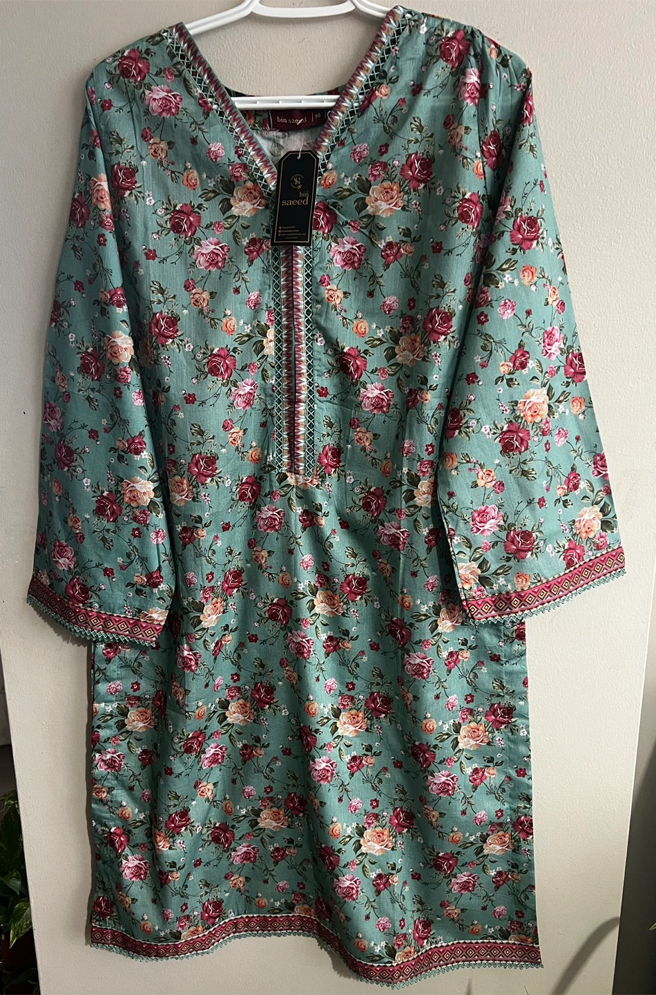 Bin Saeed Floral Kurti and Pants Set - Size : L