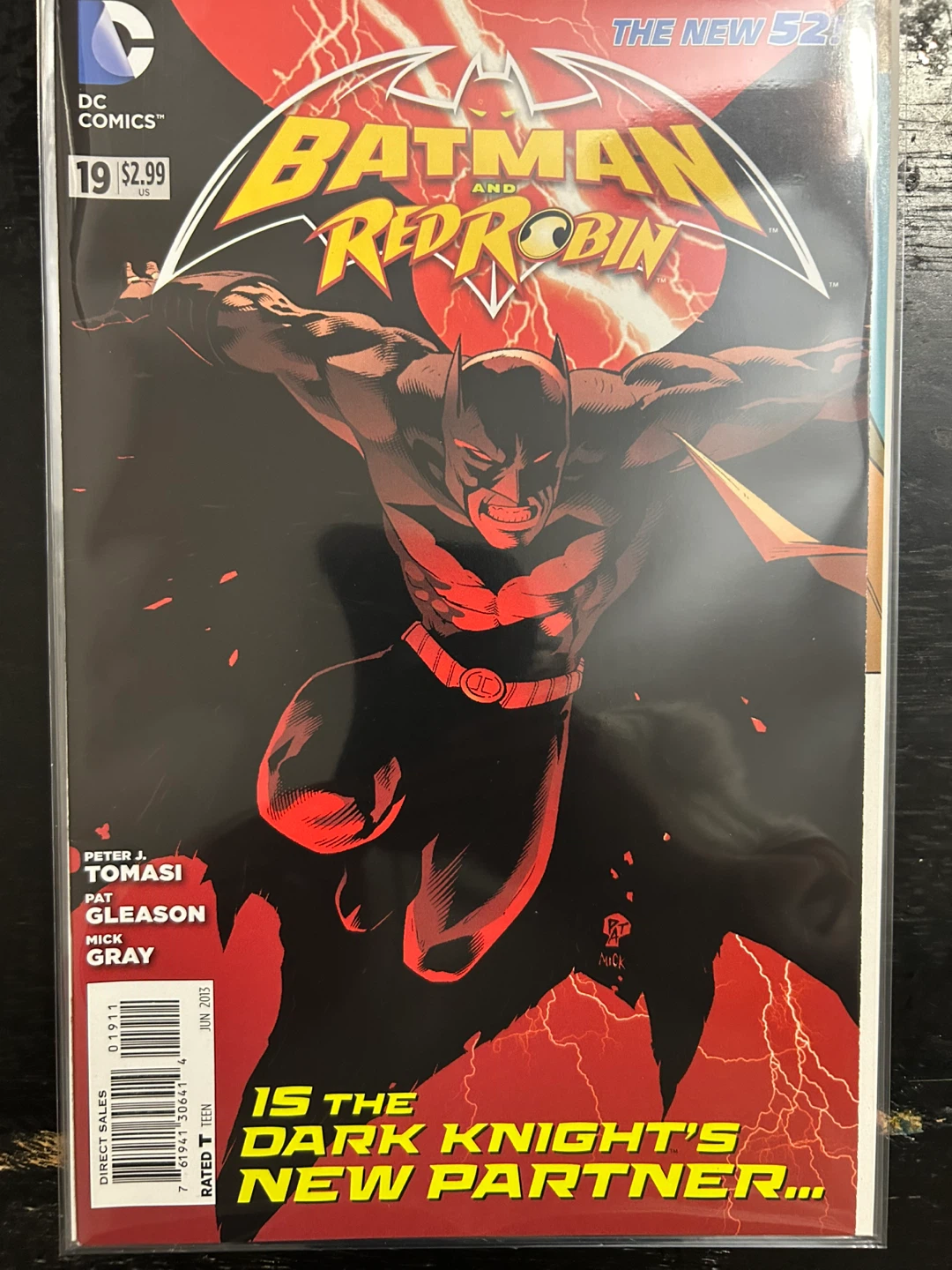Batman and Red Robin Comic Book - The New 52!