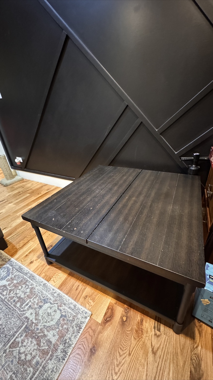 Coffee Table w/ Lift Top