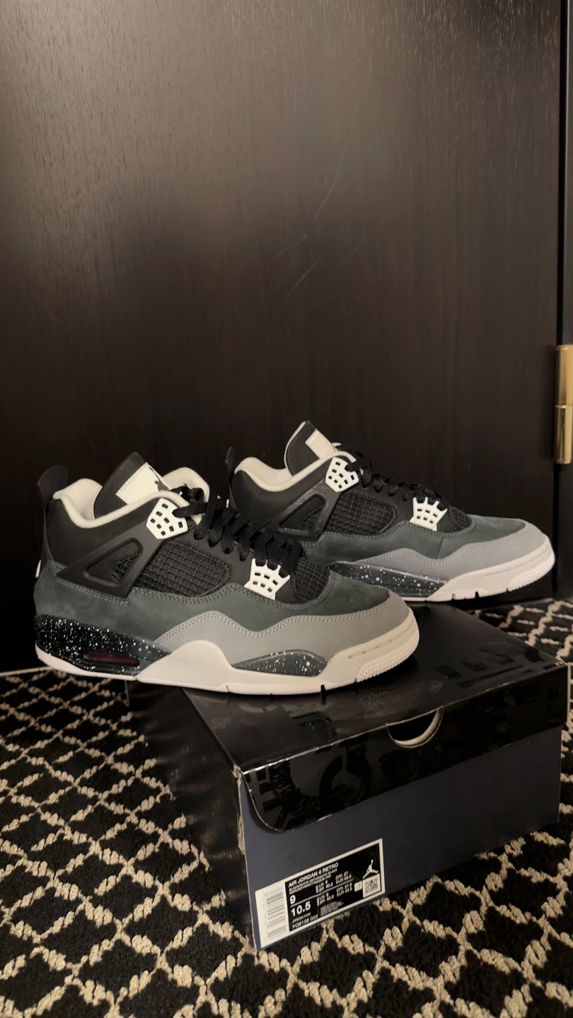 Air Jordan 4 Fears Size 9