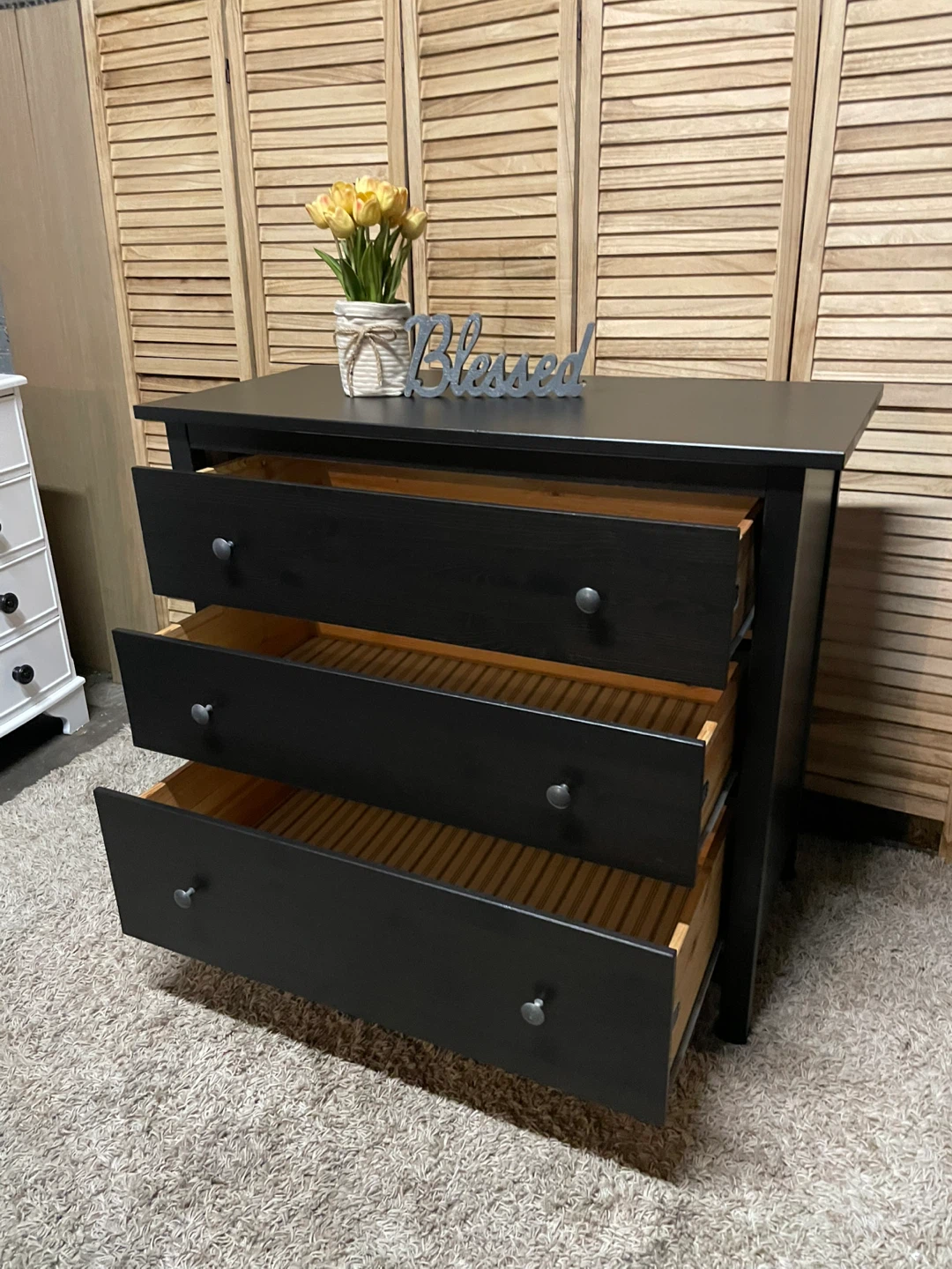 IKEA Dresser - photo 4