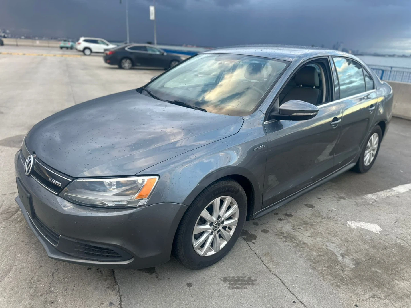 Volkswagen Jetta Hybrid Sedan - photo 3