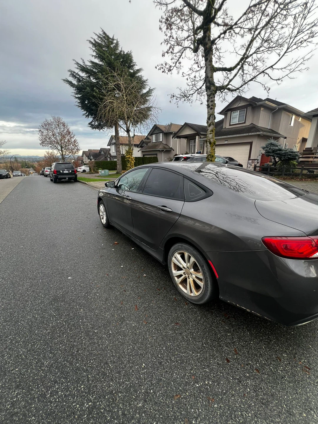 Chrysler 200 Sedan - Black Interior - photo 4