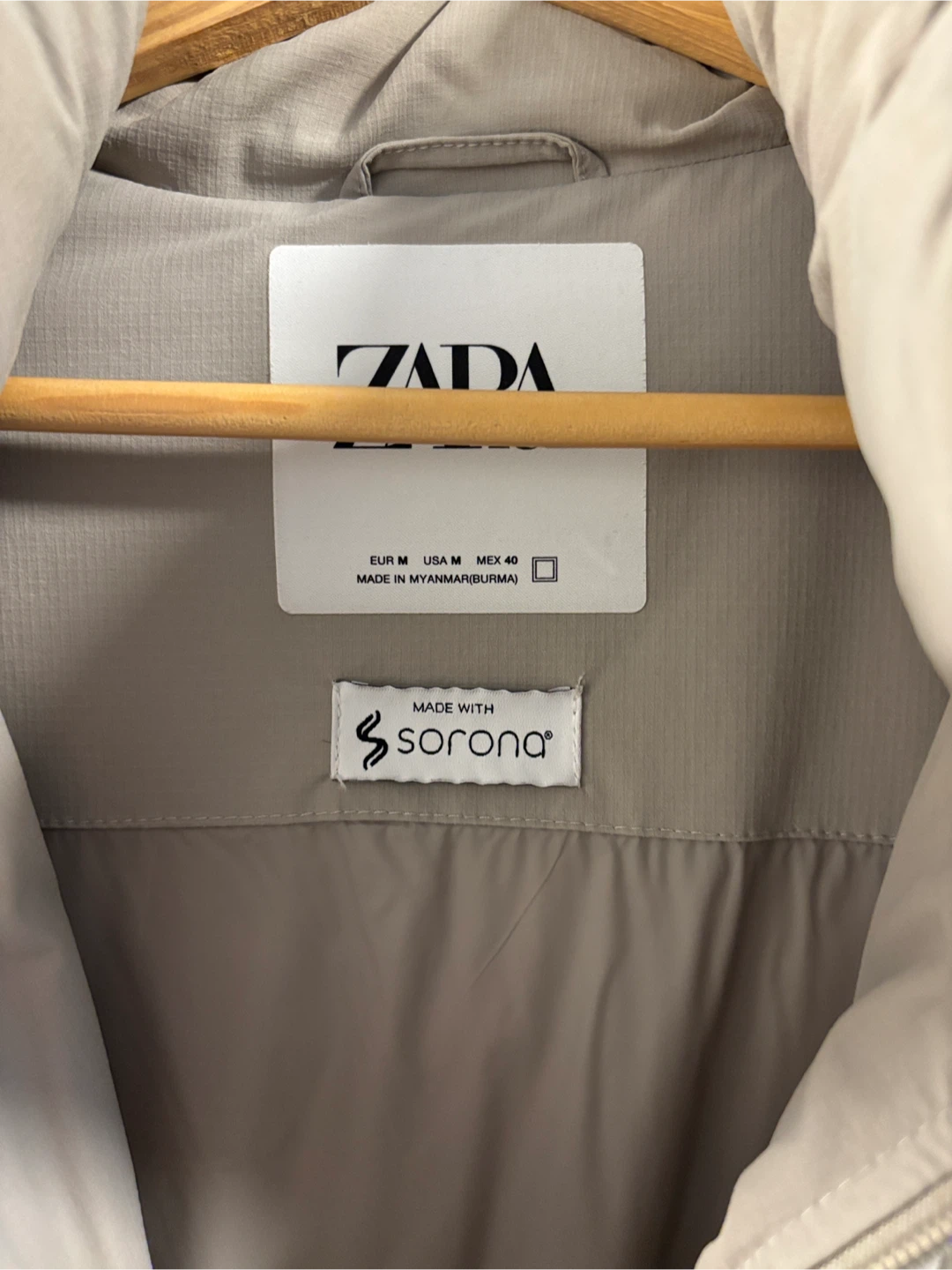 Zara Puffer Jacket, Size M - photo 3