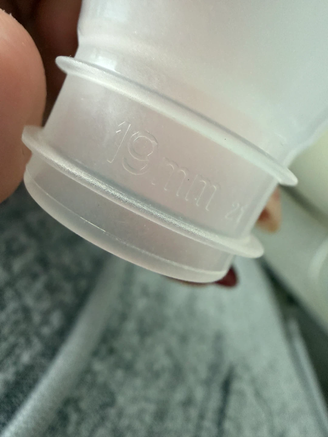 Momcozy M5 Double Electric Breast Pump - photo 5