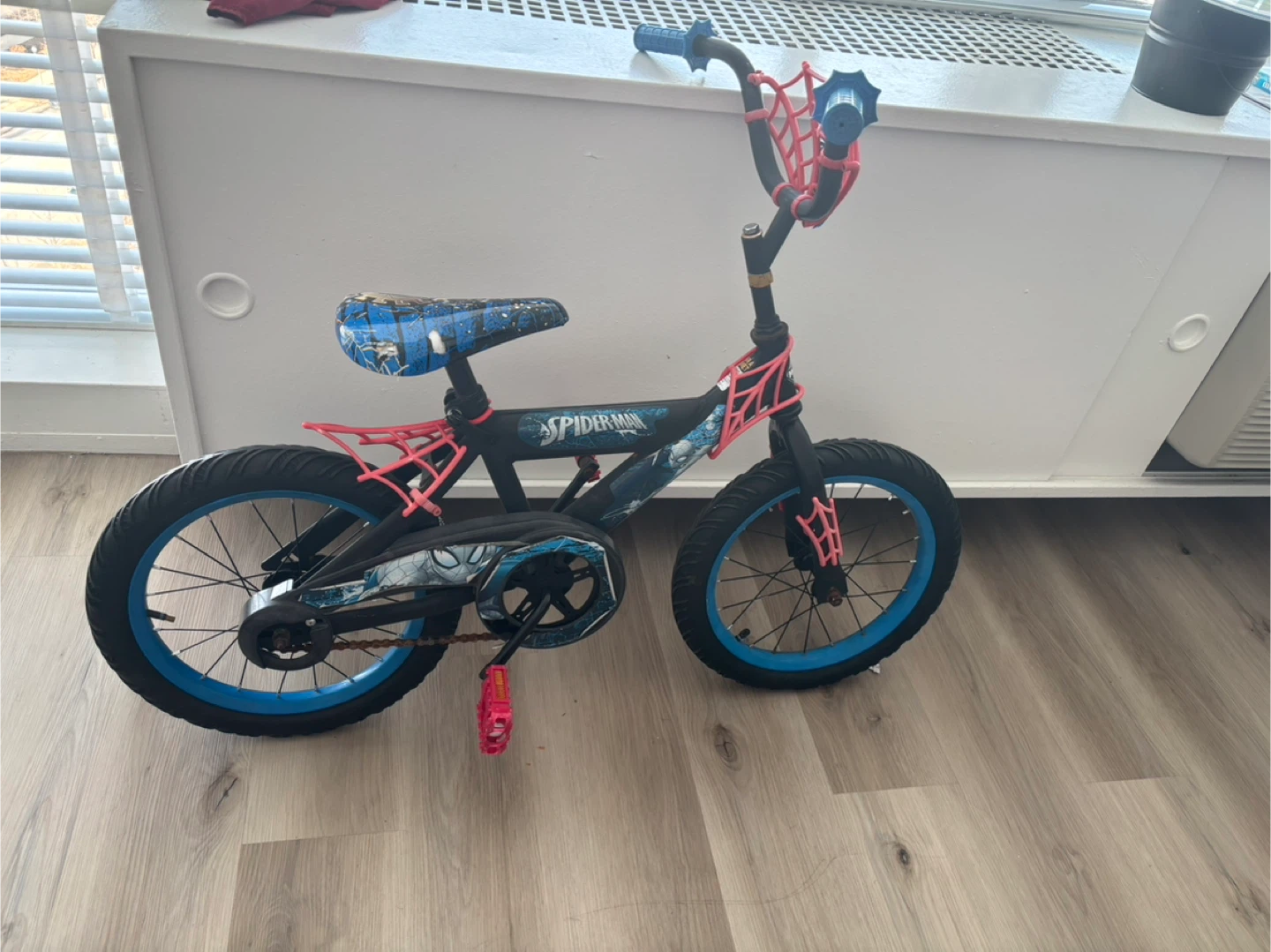 Spiderman 16-inch Kids' Bike - photo 3