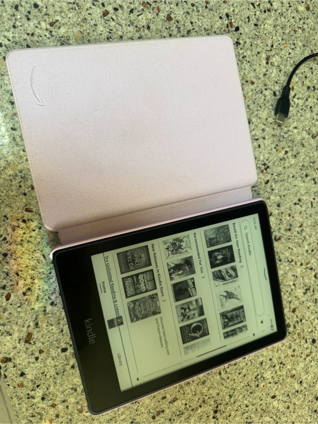 Kindle Paperwhite (11th Generation) with Case - photo 2