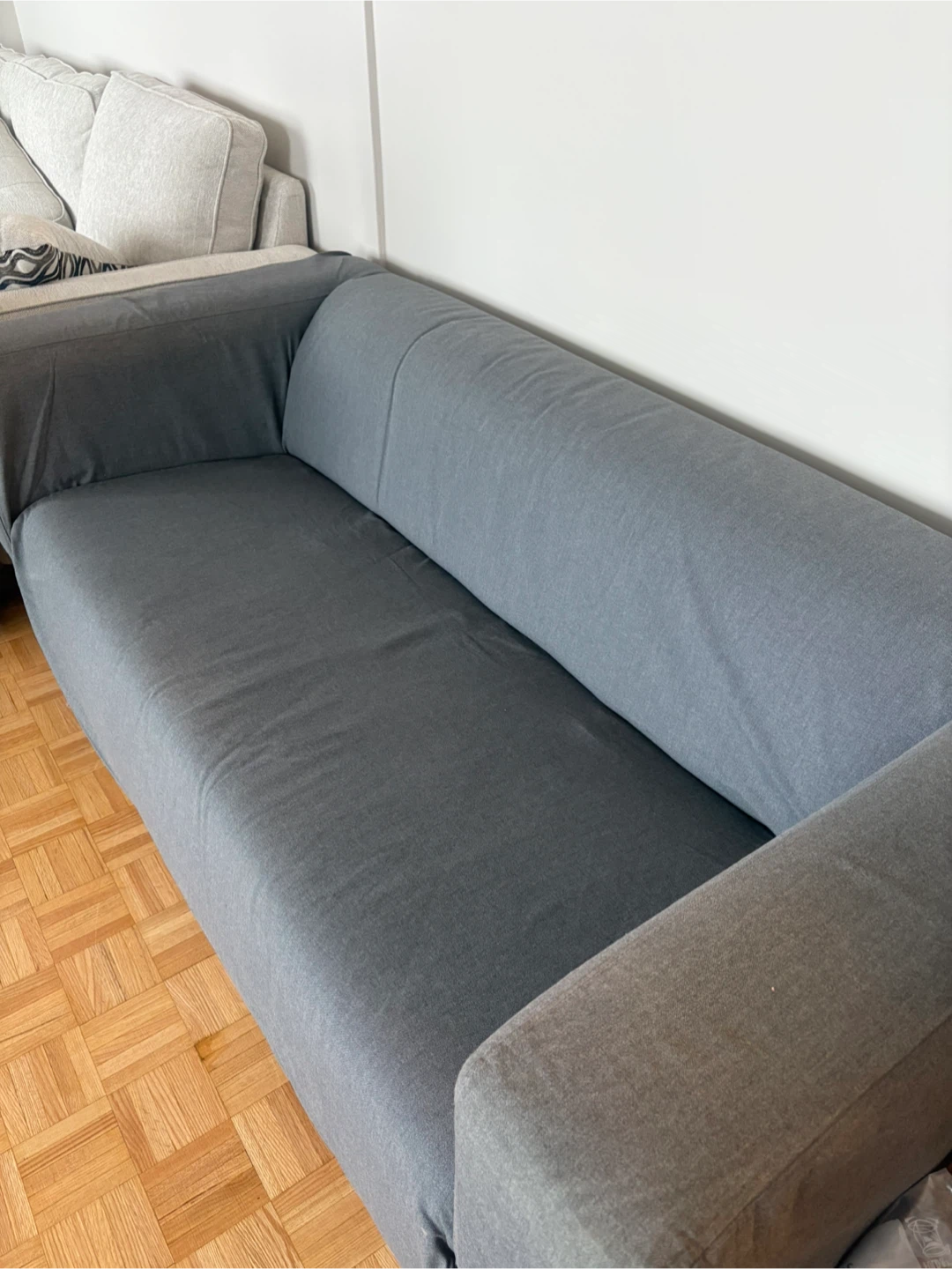 Ikea KLIPPAN Loveseat with removal cover - photo 2